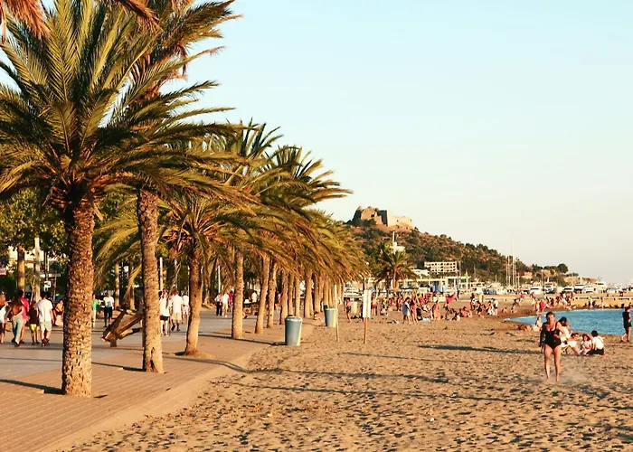 Cerca De La Playa Roses